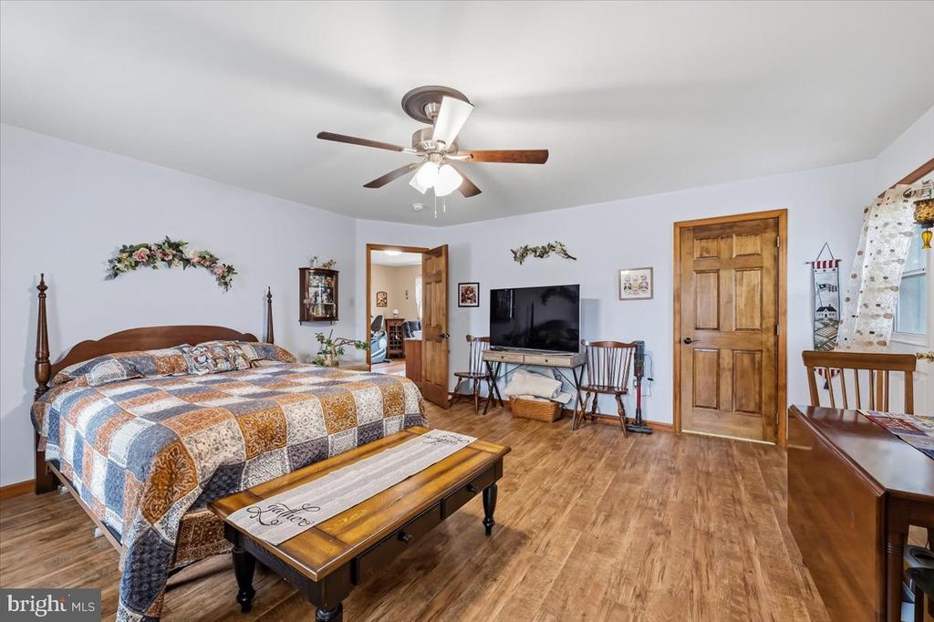 322 W 10TH STREET