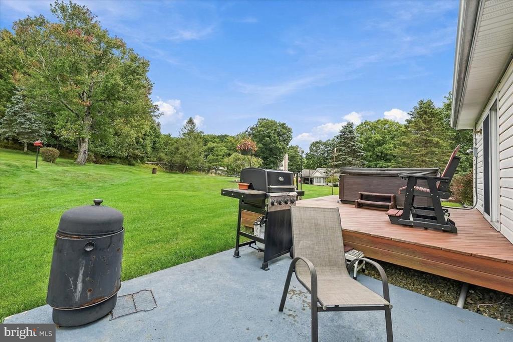 322 W 10TH STREET