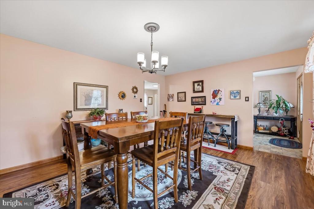 322 W 10TH STREET