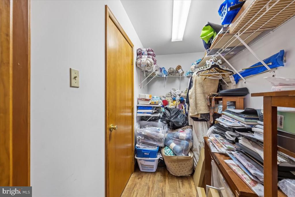 322 W 10TH STREET
