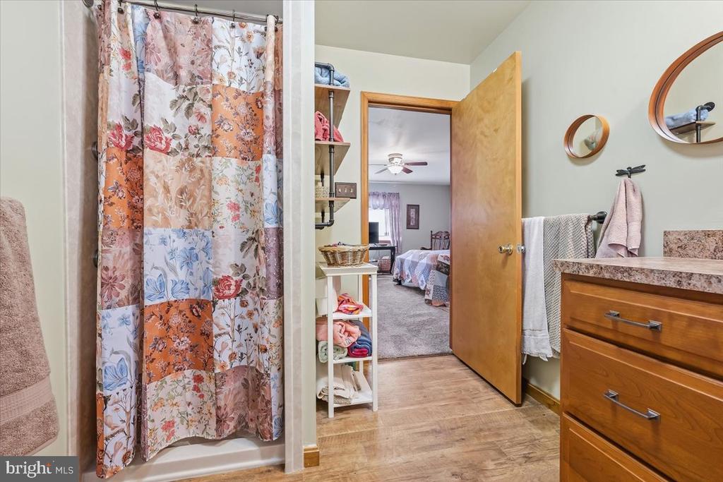 322 W 10TH STREET