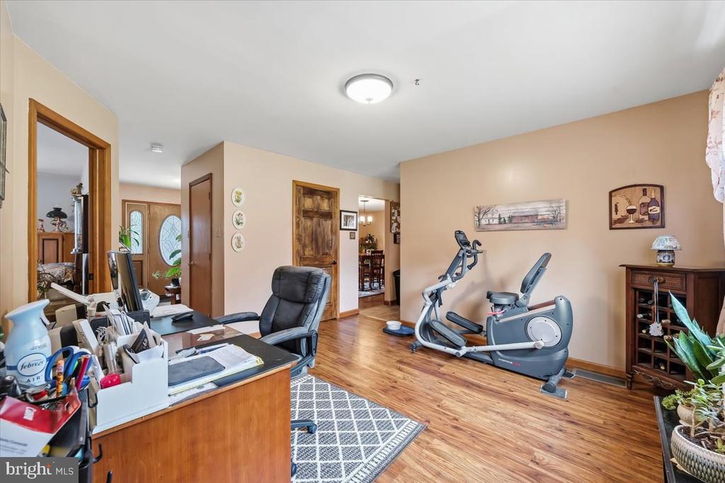 322 W 10TH STREET