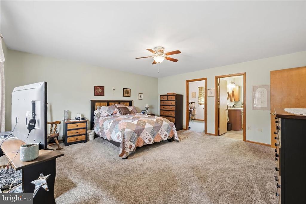 322 W 10TH STREET