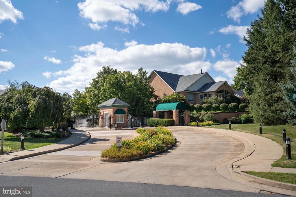 354 VILLAGE HEIGHTS DRIVE