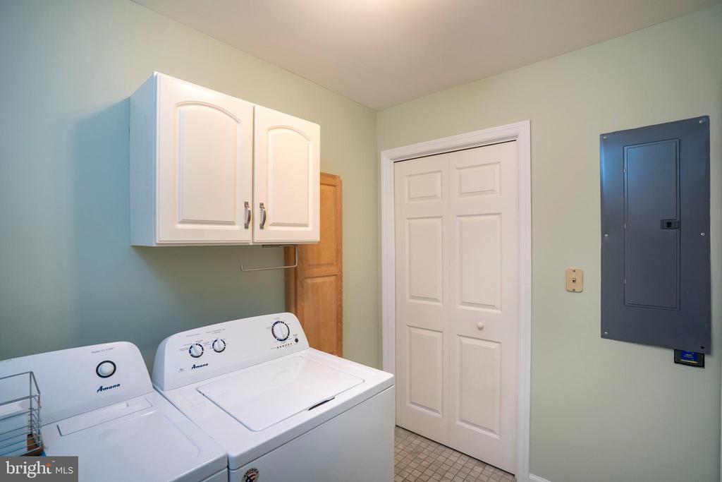 354 VILLAGE HEIGHTS DRIVE