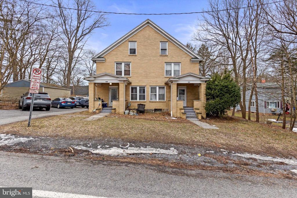 824 ELMWOOD STREET