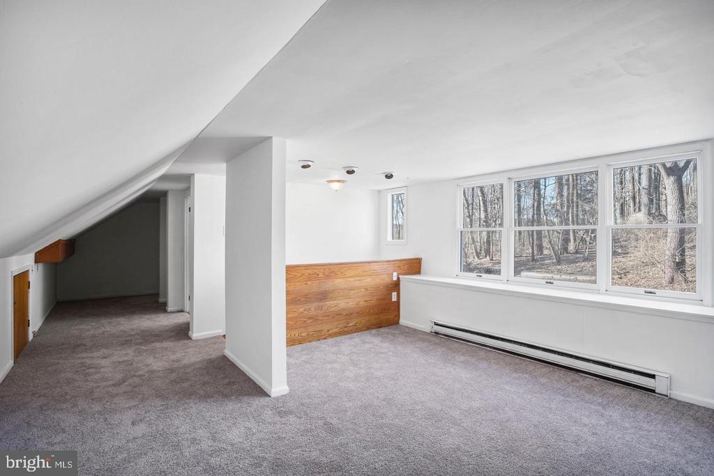 208 WESTTOWN WAY