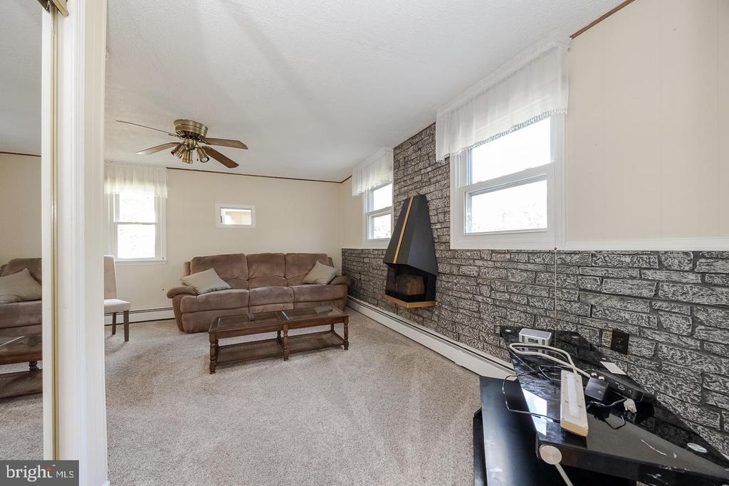 1113 ASHBRIDGE ROAD