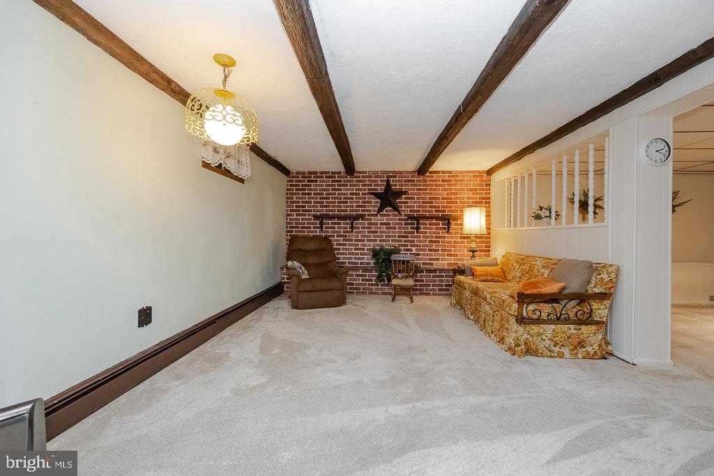 1113 ASHBRIDGE ROAD