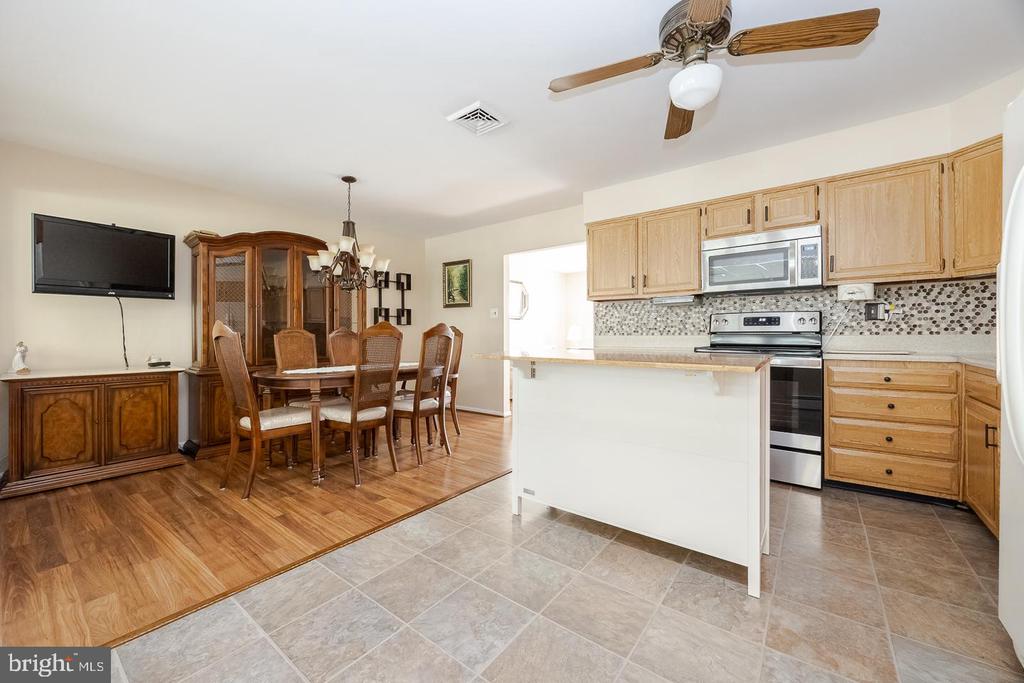 1113 ASHBRIDGE ROAD
