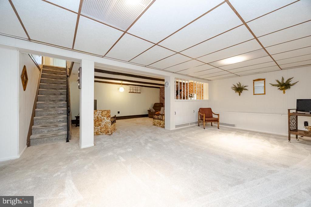 1113 ASHBRIDGE ROAD