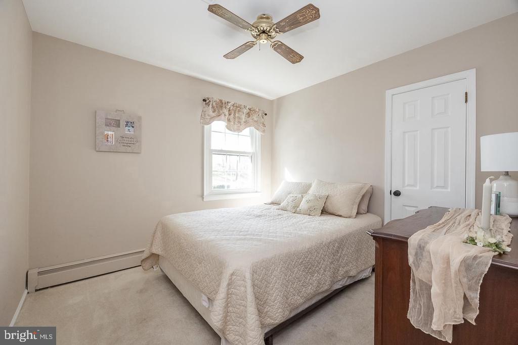 1113 ASHBRIDGE ROAD