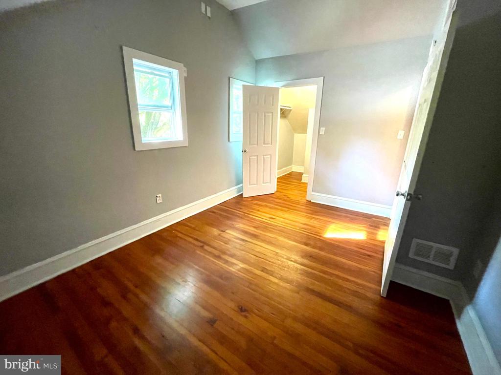39 SUMMIT AVENUE