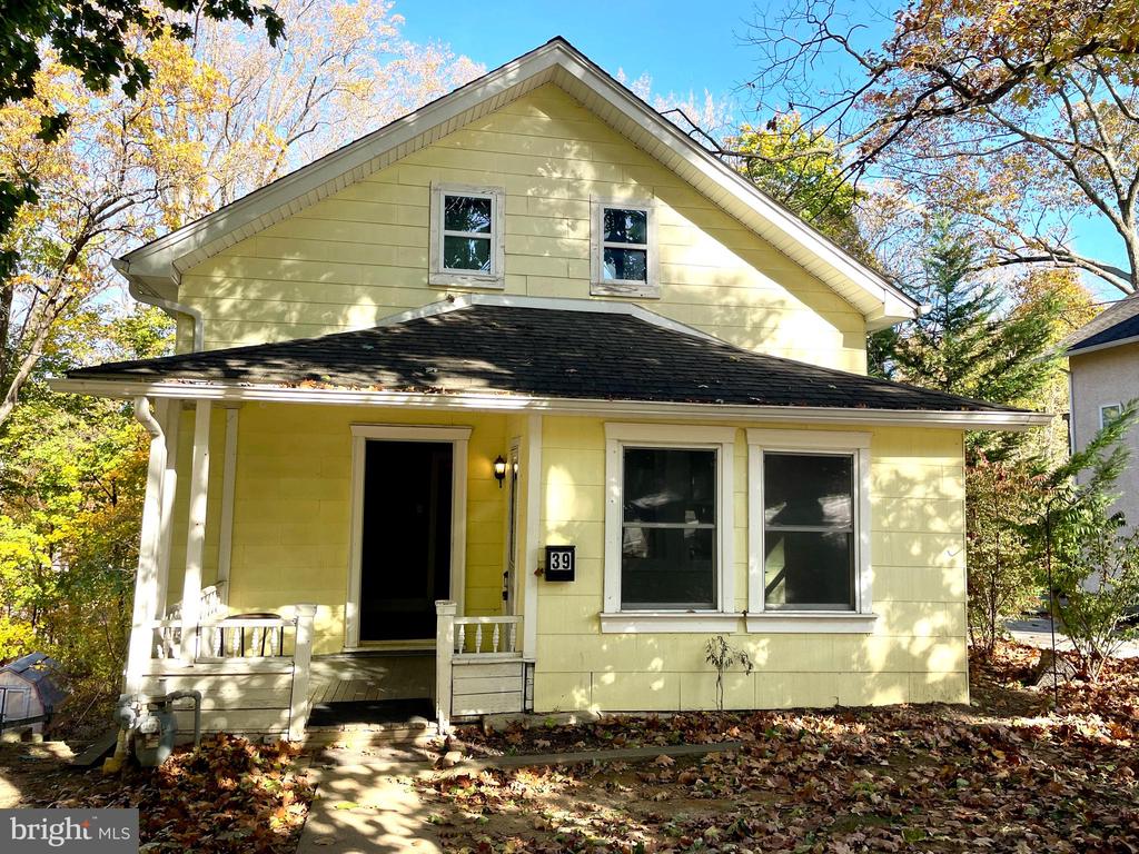 39 SUMMIT AVENUE