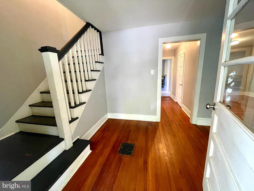 39 SUMMIT AVENUE