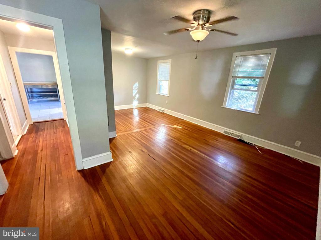 39 SUMMIT AVENUE