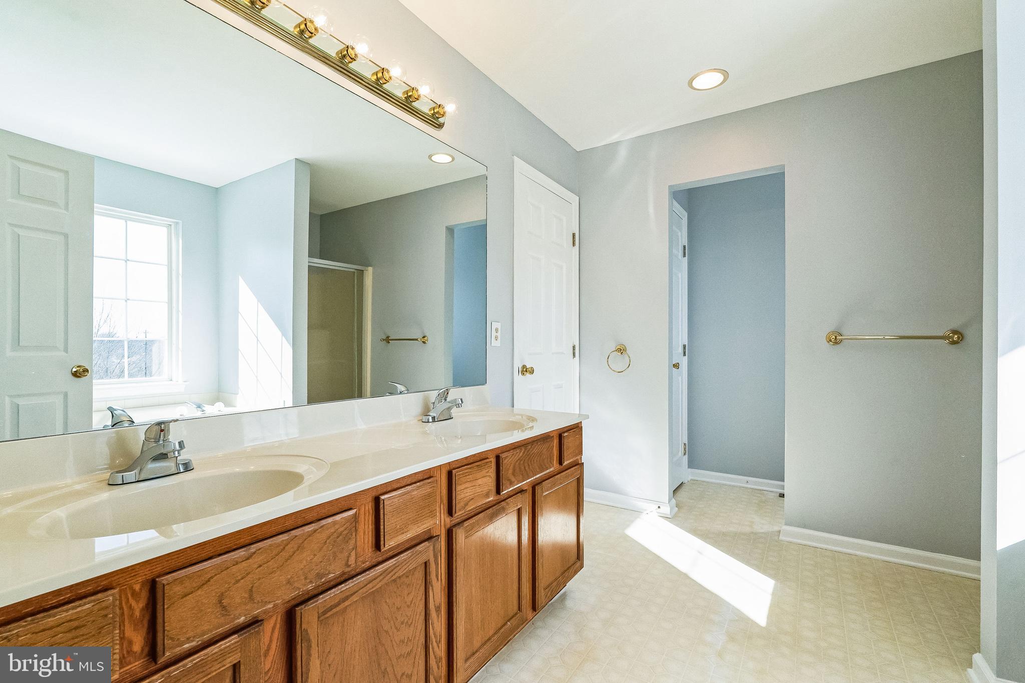 820 OLD GREENHILL ROAD