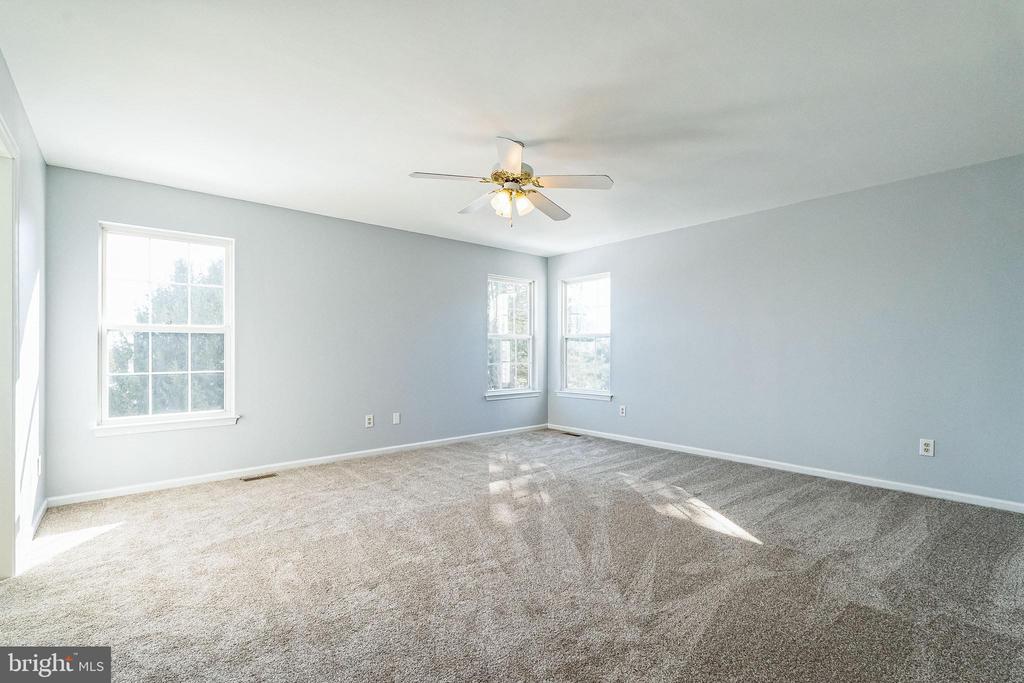 820 OLD GREENHILL ROAD