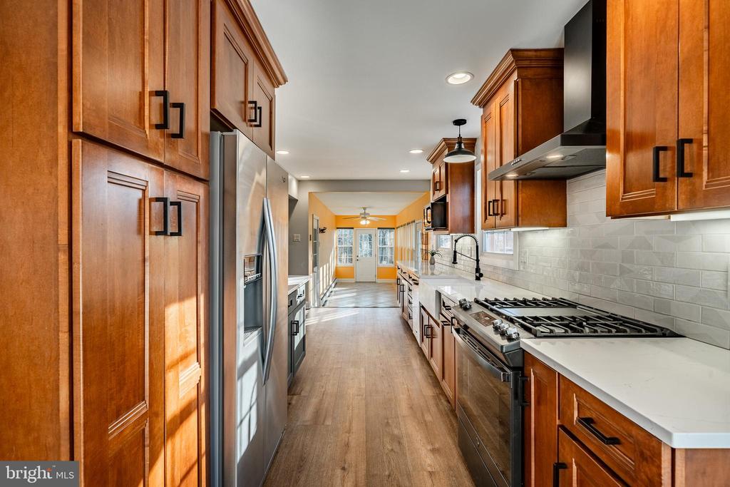 1424 FEDERAL DRIVE