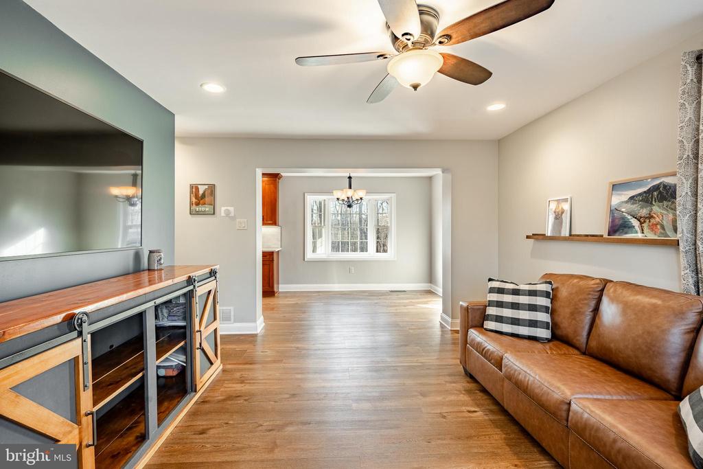 1424 FEDERAL DRIVE