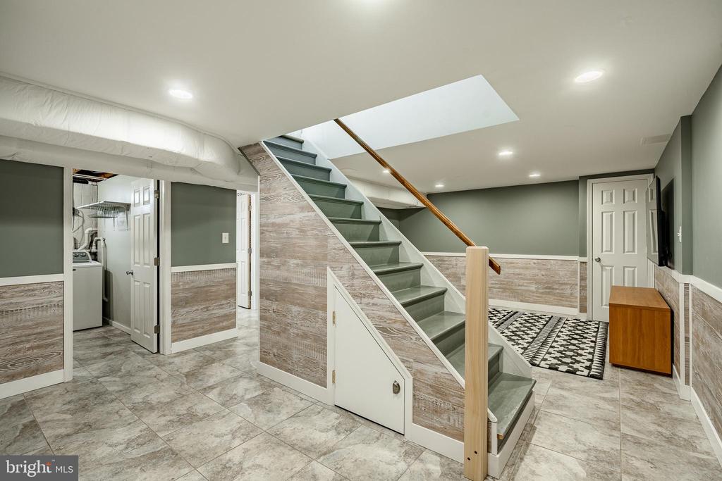 1424 FEDERAL DRIVE