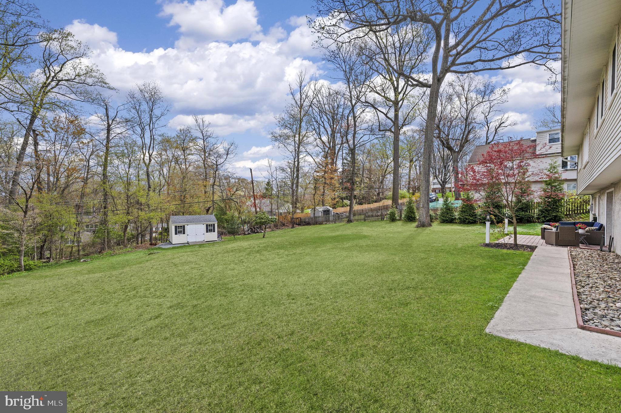 392 Friendship Dr