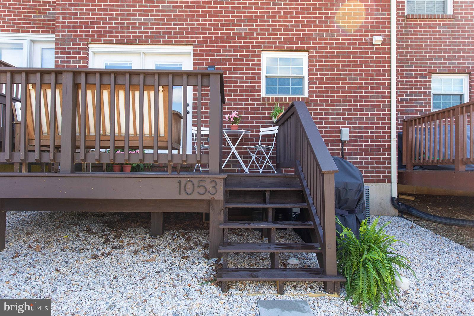 1053 E Boot Rd