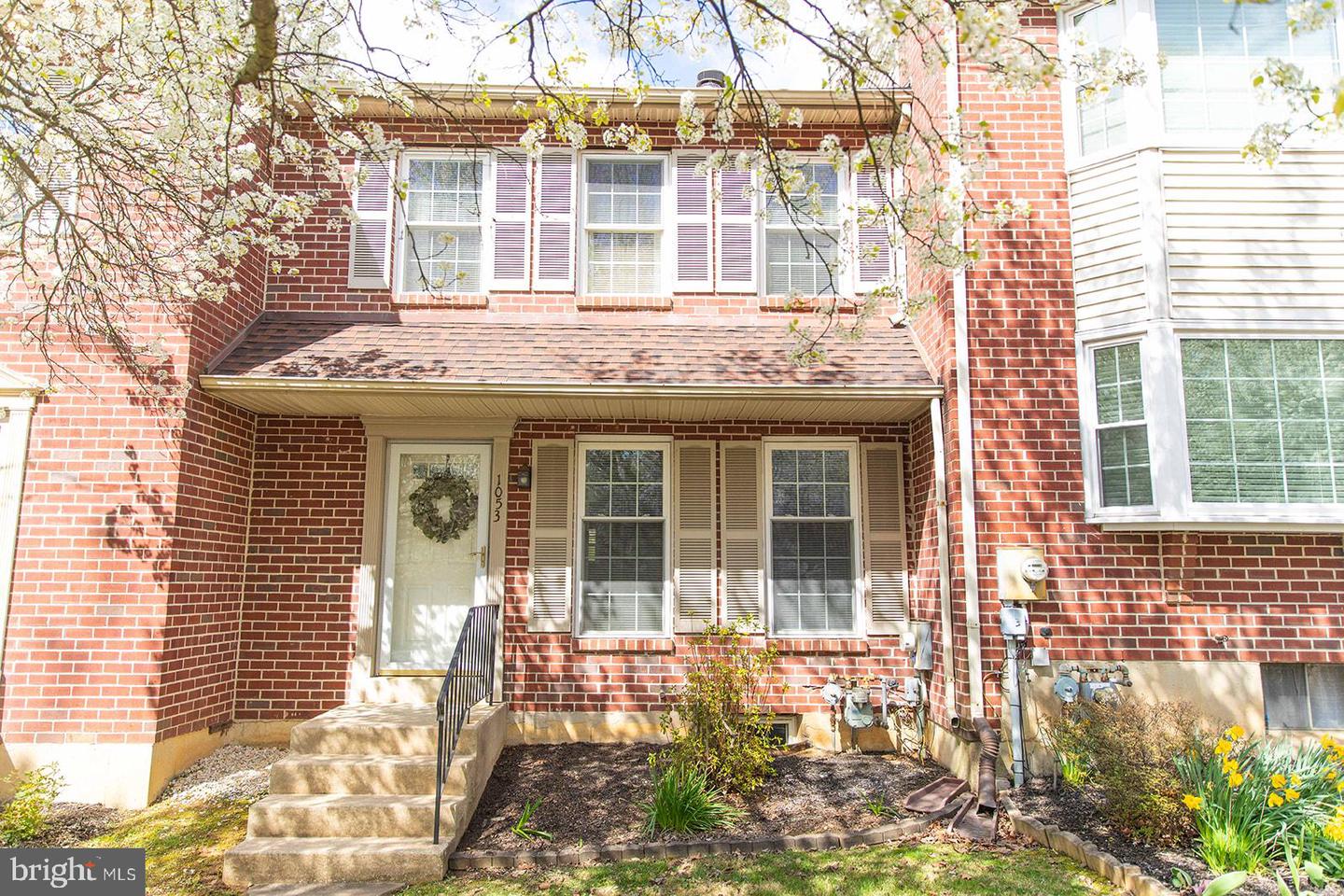 1053 E Boot Rd