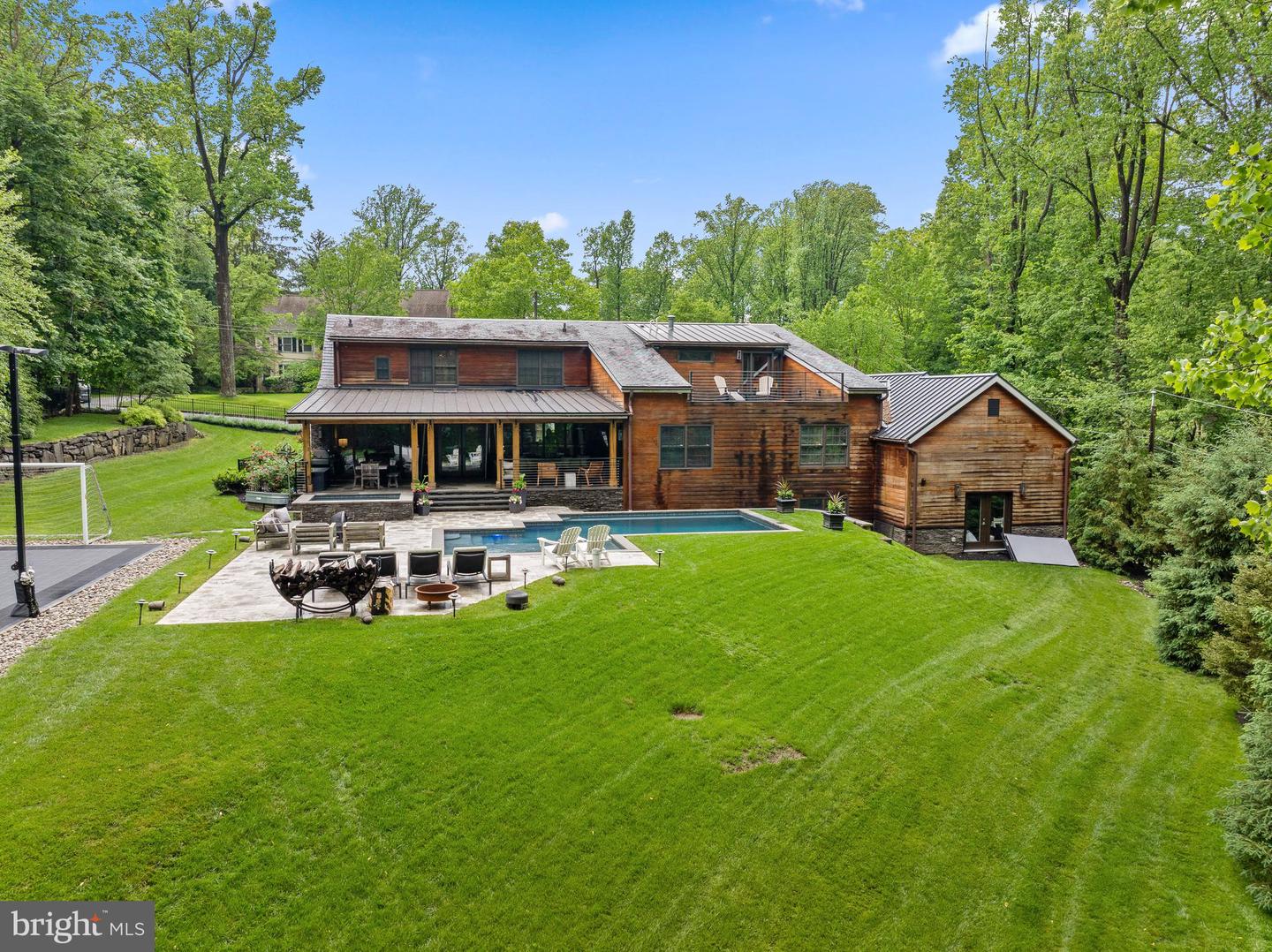 25 Bodine Rd