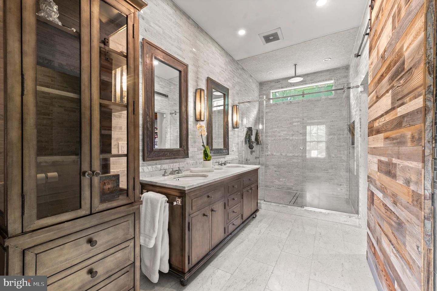 25 Bodine Rd