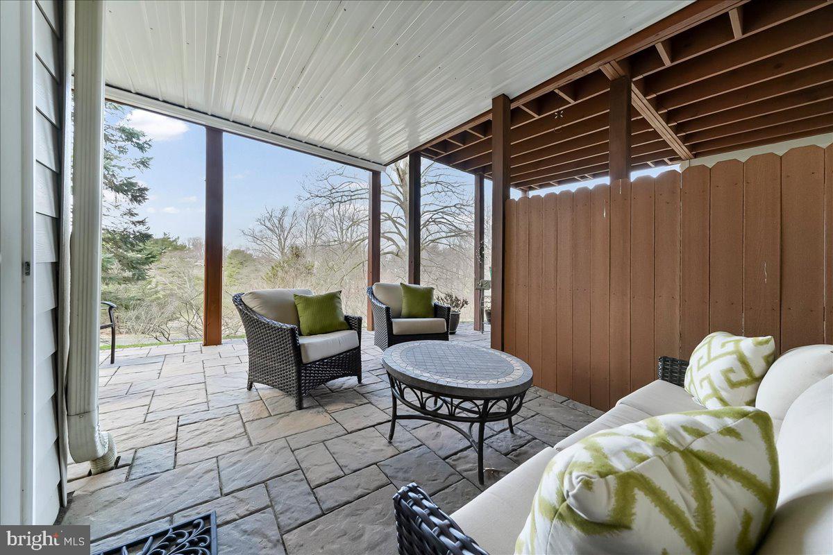 236 GREENBRIAR DRIVE