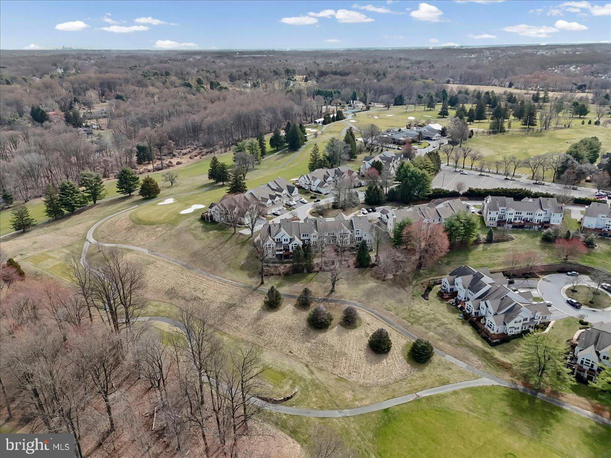 236 GREENBRIAR DRIVE