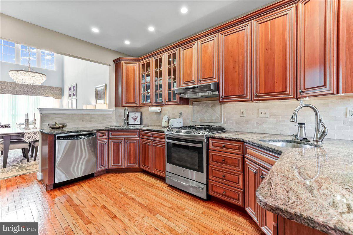 236 GREENBRIAR DRIVE
