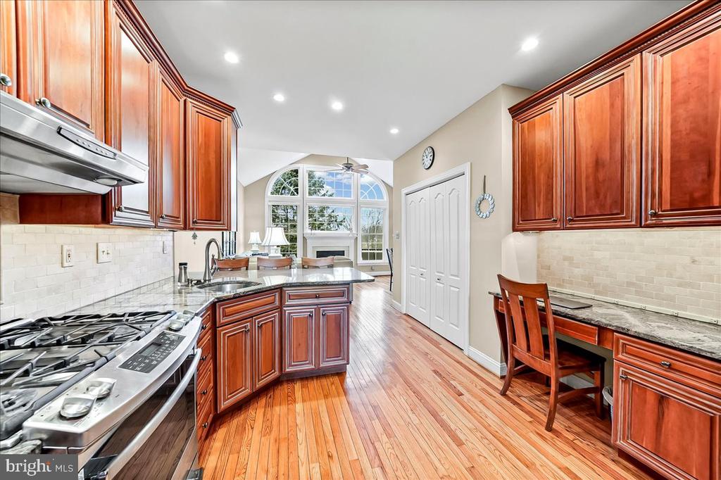 236 GREENBRIAR DRIVE