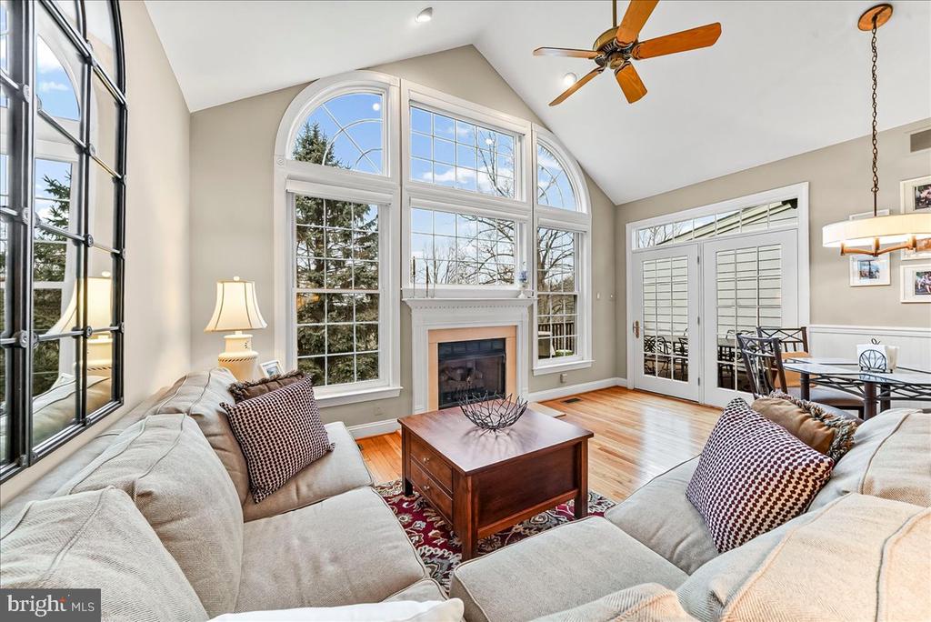 236 GREENBRIAR DRIVE