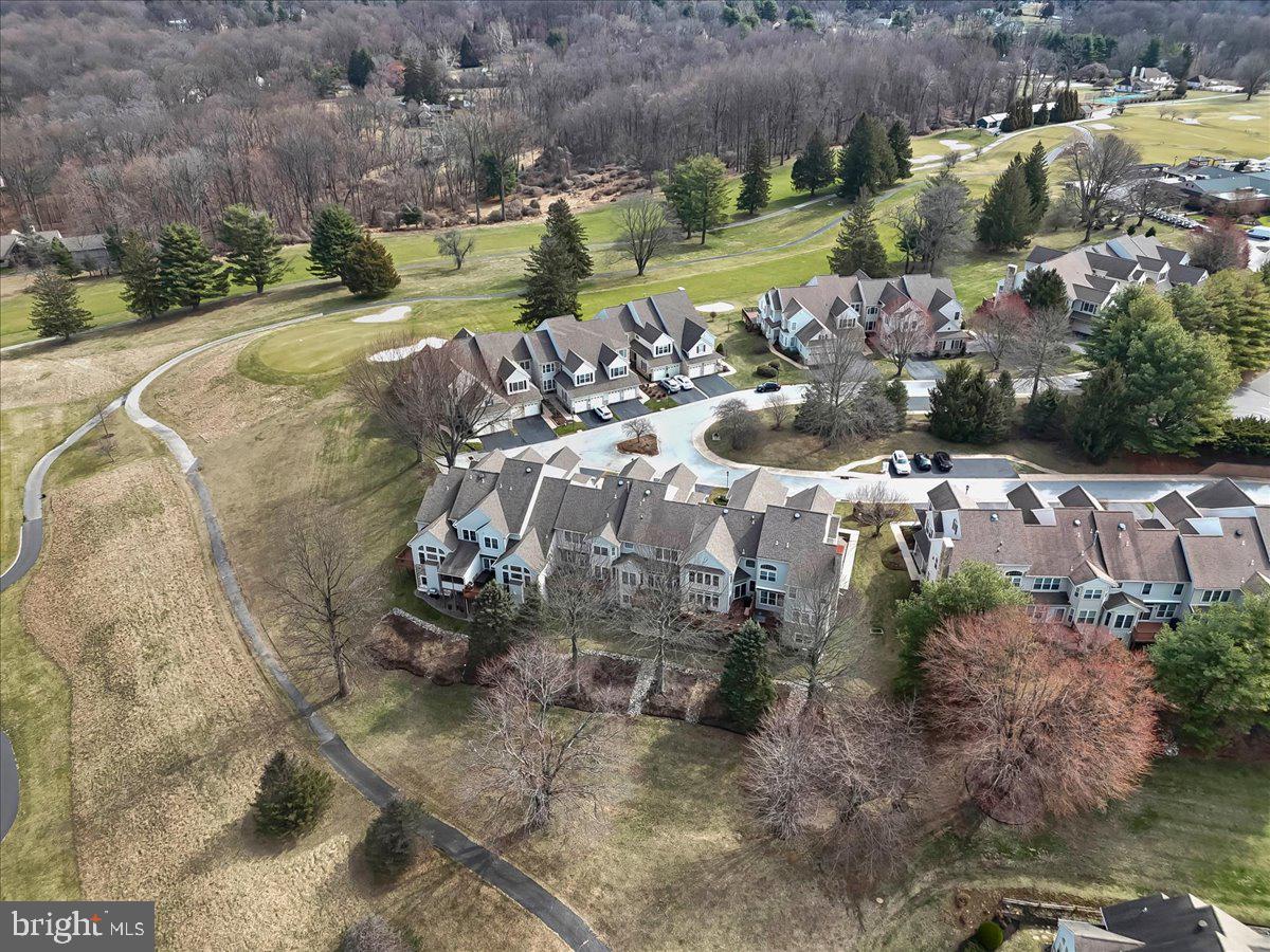 236 GREENBRIAR DRIVE