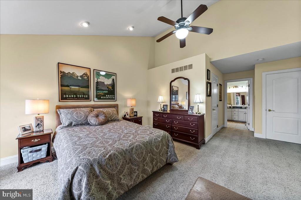 236 GREENBRIAR DRIVE