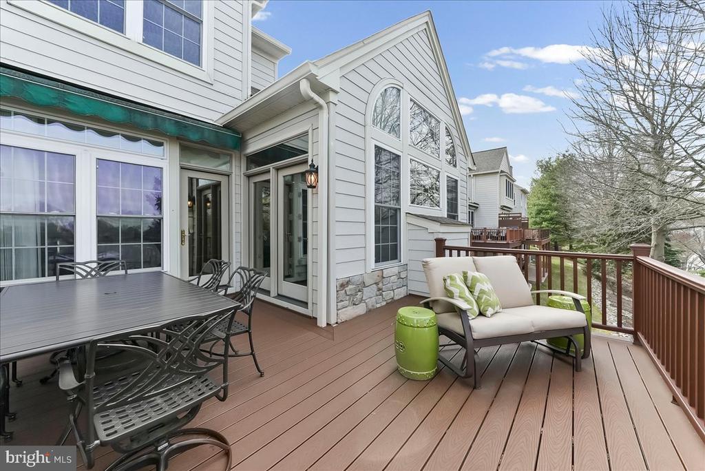 236 GREENBRIAR DRIVE