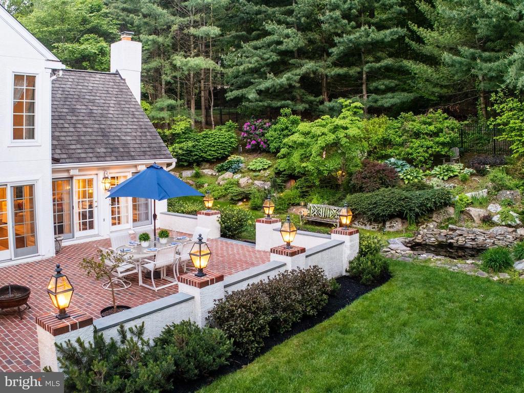 430 FREEDOM VIEW LANE