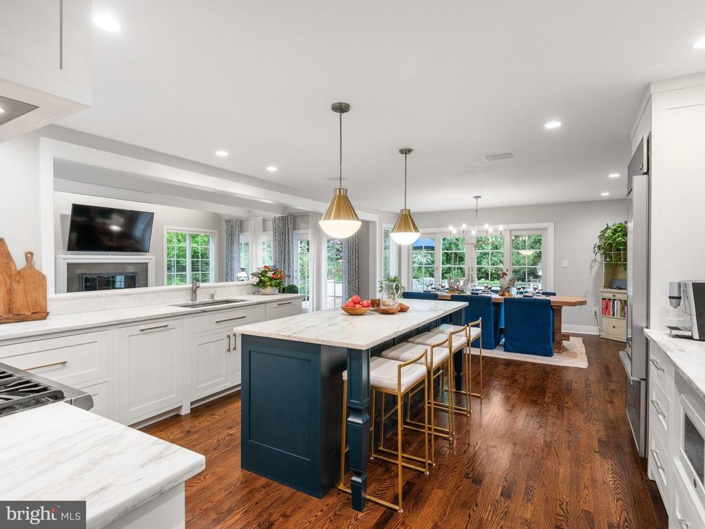 430 FREEDOM VIEW LANE