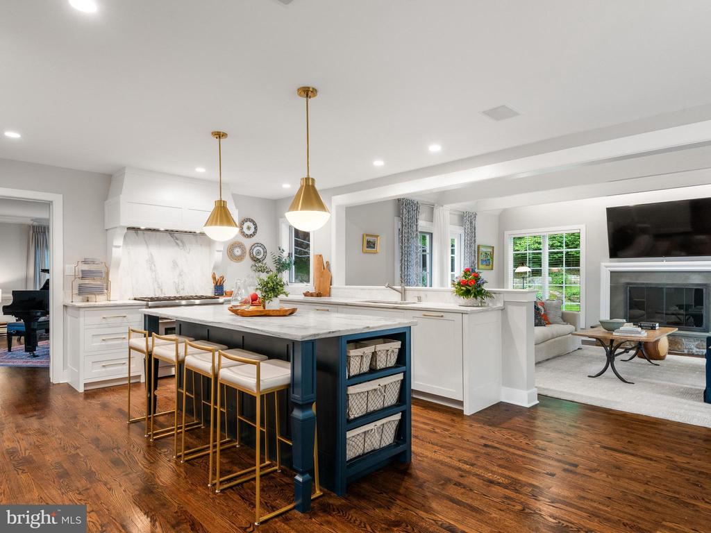 430 FREEDOM VIEW LANE