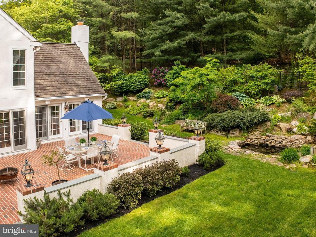 430 FREEDOM VIEW LANE