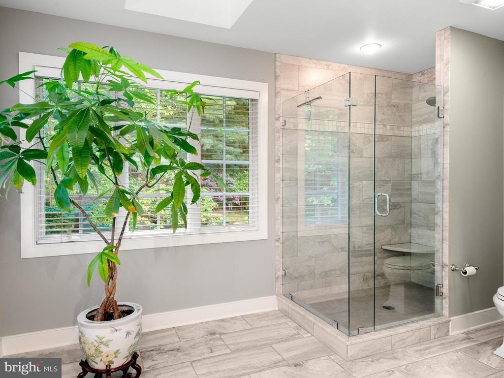 430 FREEDOM VIEW LANE