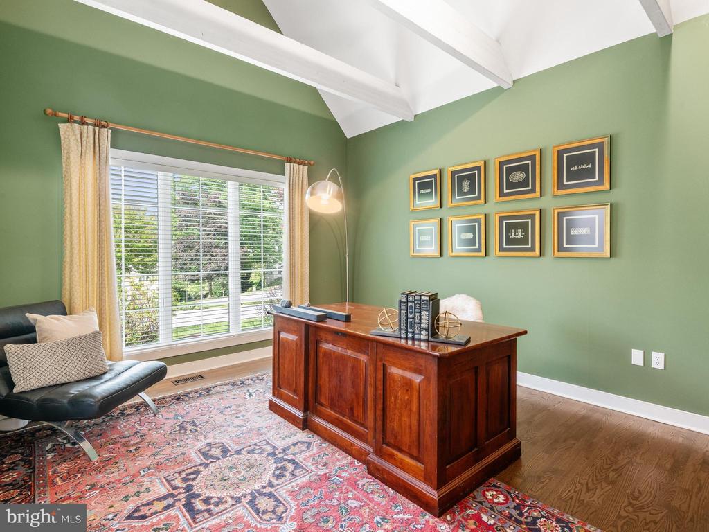 430 FREEDOM VIEW LANE