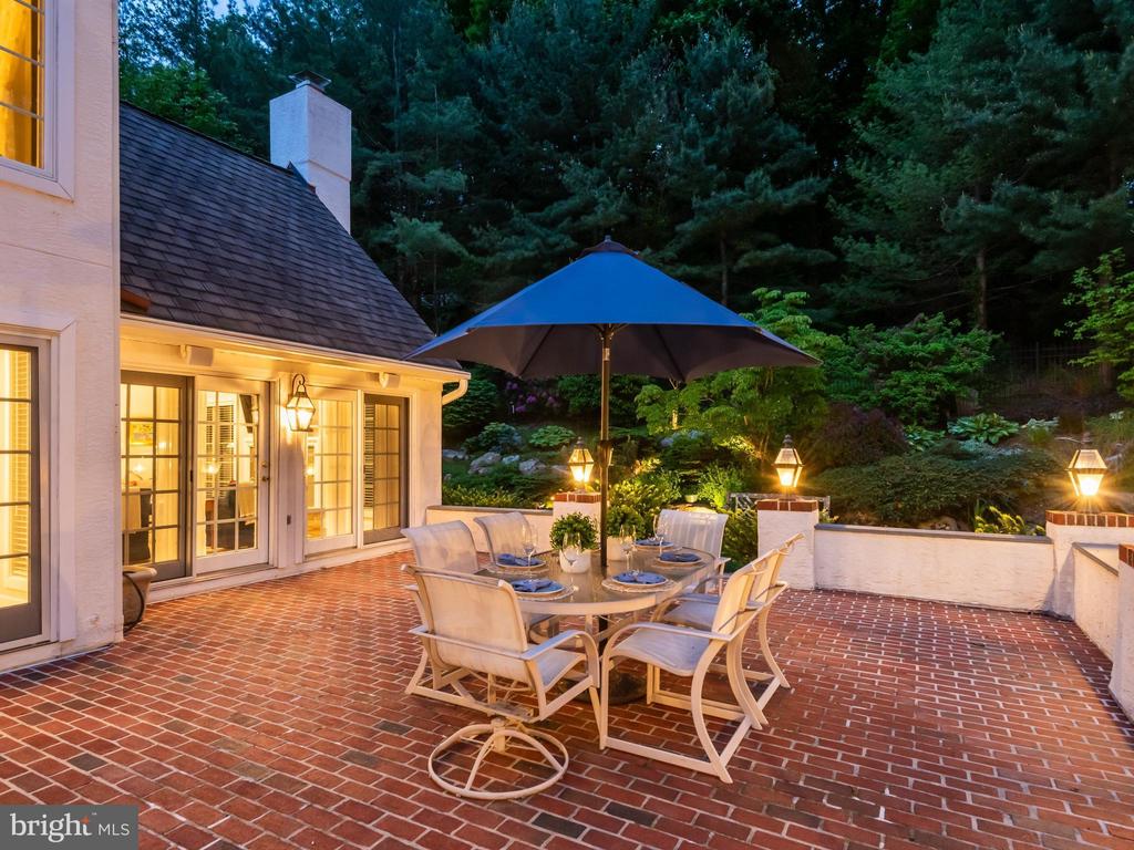 430 FREEDOM VIEW LANE
