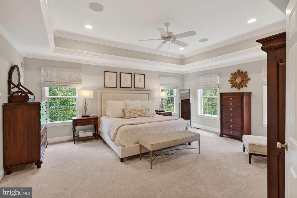 923 SHENANDOAH LANE