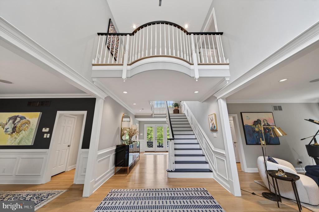923 SHENANDOAH LANE