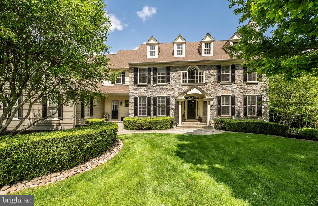 923 SHENANDOAH LANE