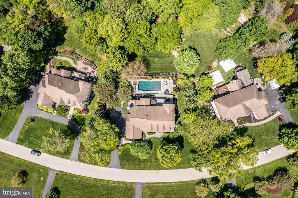 923 SHENANDOAH LANE