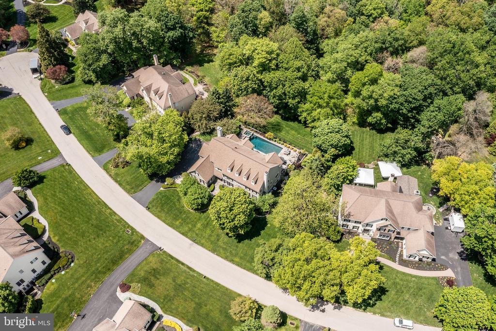 923 SHENANDOAH LANE